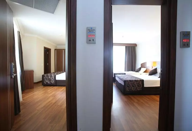 ファミリールーム, Throne Beach Resort & Spa