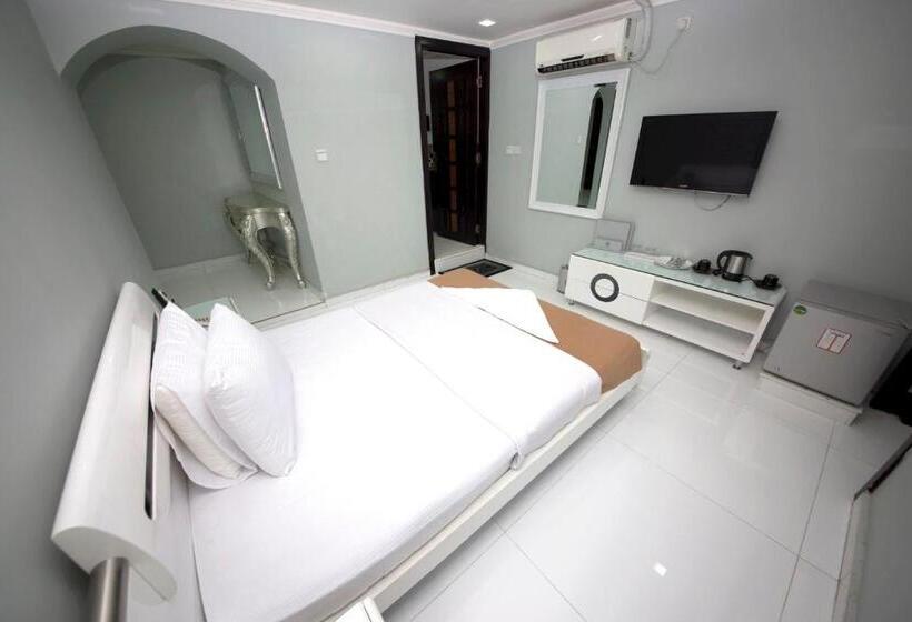 标准间, White Fort