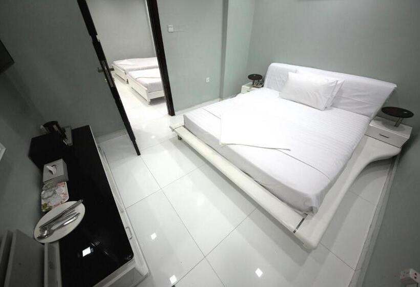 标准间, White Fort