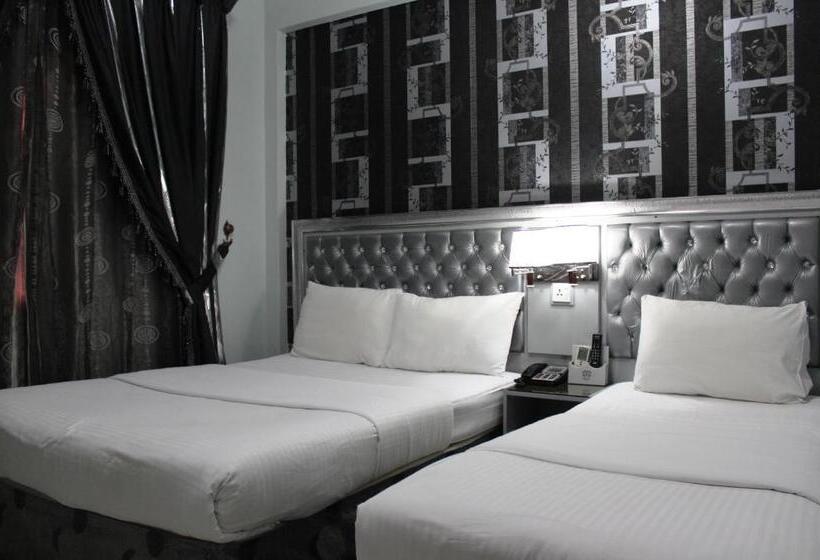 家庭间, White Fort