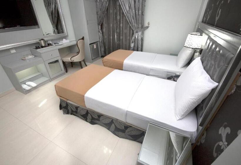 标准间, White Fort