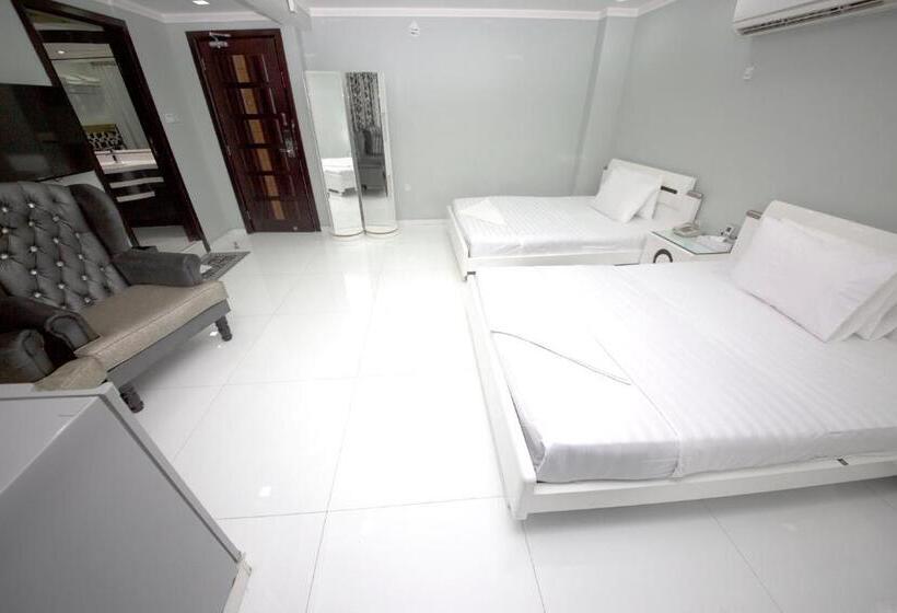 Standard Connecting Room, White Fort