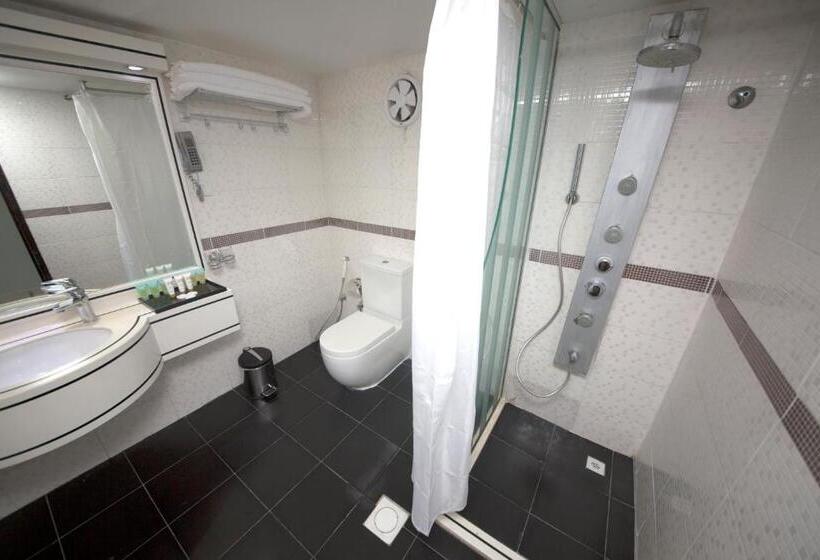 标准间, White Fort