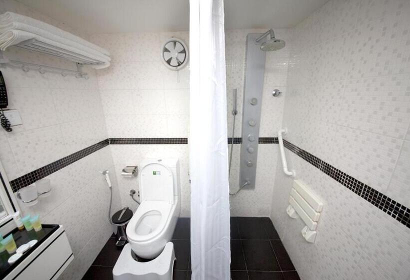 标准间, White Fort