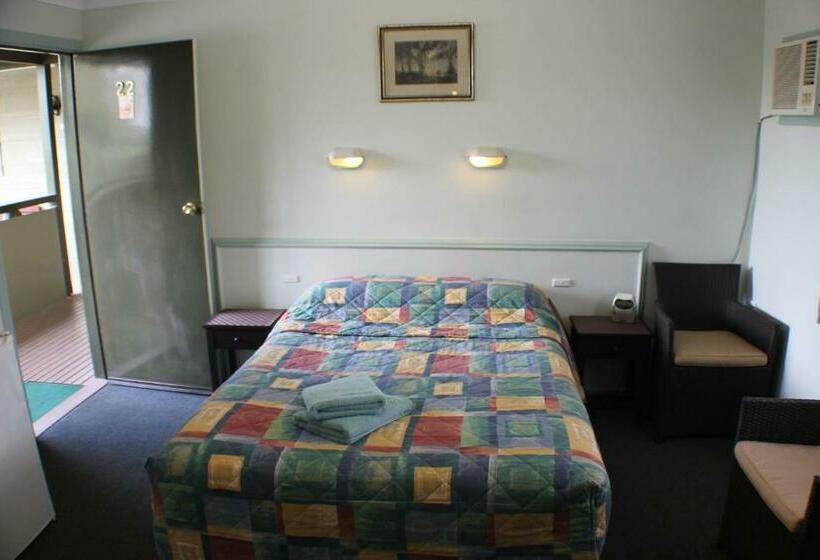 Номер Стандарт, Lake Forbes Motel