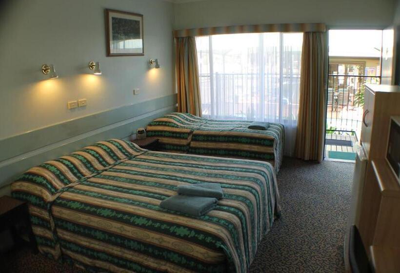 מיטה בחדר משותף, Lake Forbes Motel