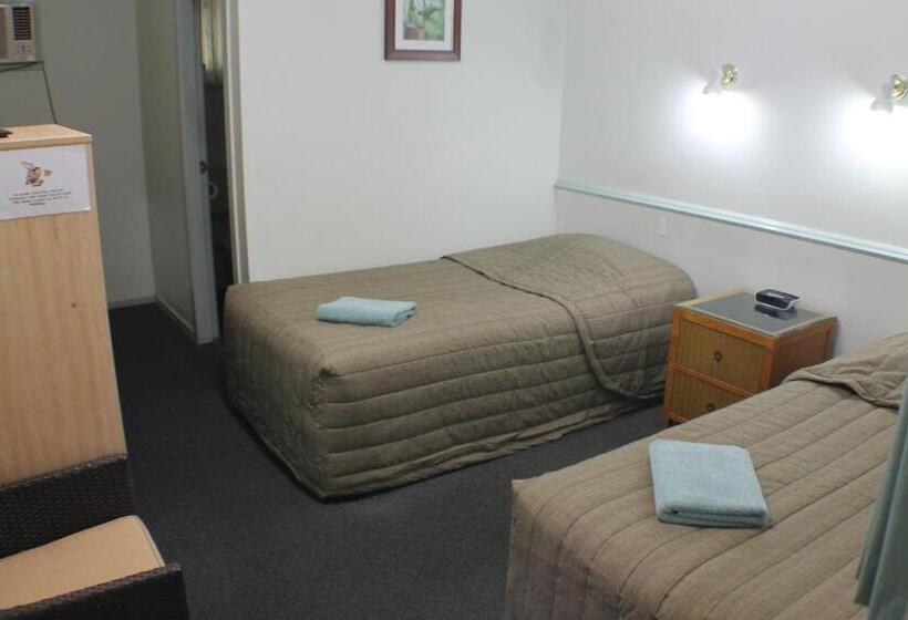 Номер Стандарт, Lake Forbes Motel