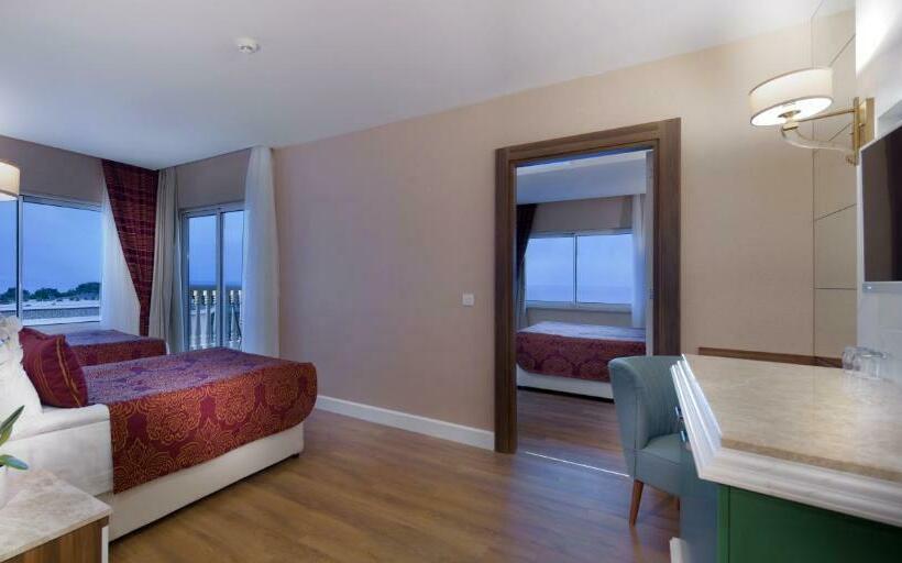Семейный Номер, Litore Resort Hotel & Spa   All Inclusive