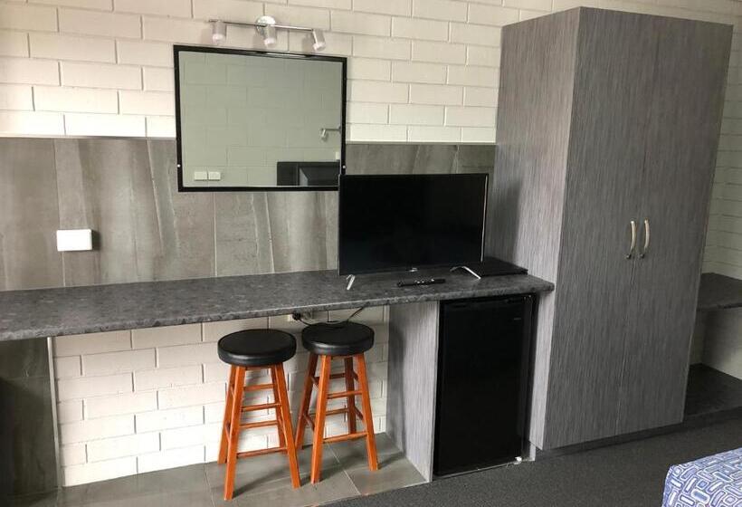 디럭스 룸, Mariner Motel