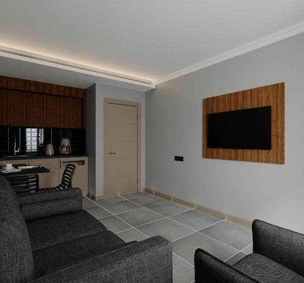 Suite Familiar, Perle Apart