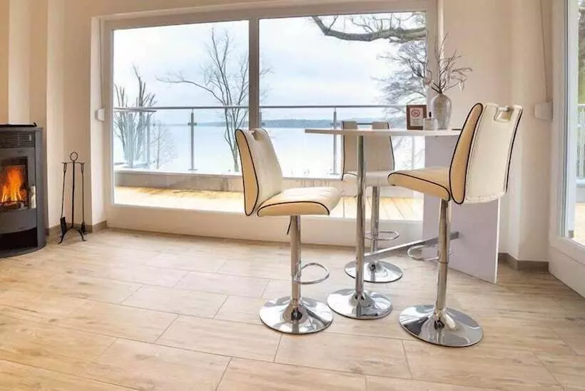 3 Bedroom Duplex Apartment, Schlosspark Bad Saarow