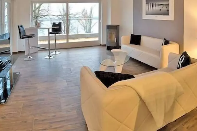3 Bedroom Duplex Apartment, Schlosspark Bad Saarow