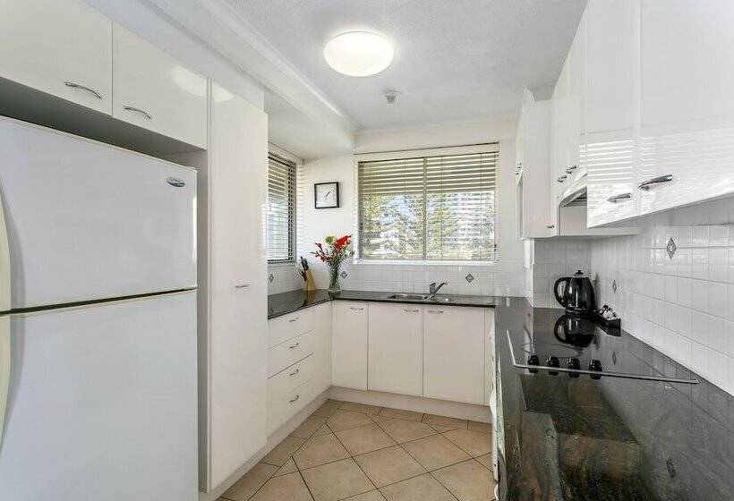 Апартаменты 2 Спальни, Surfers Beachside Holiday Apartments