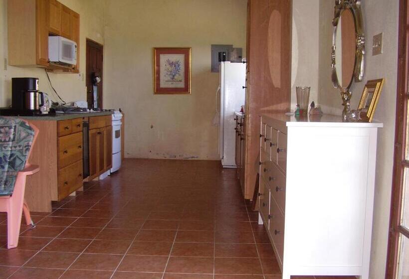 اتاق استاندارد با بالکن, Teresinajamaica