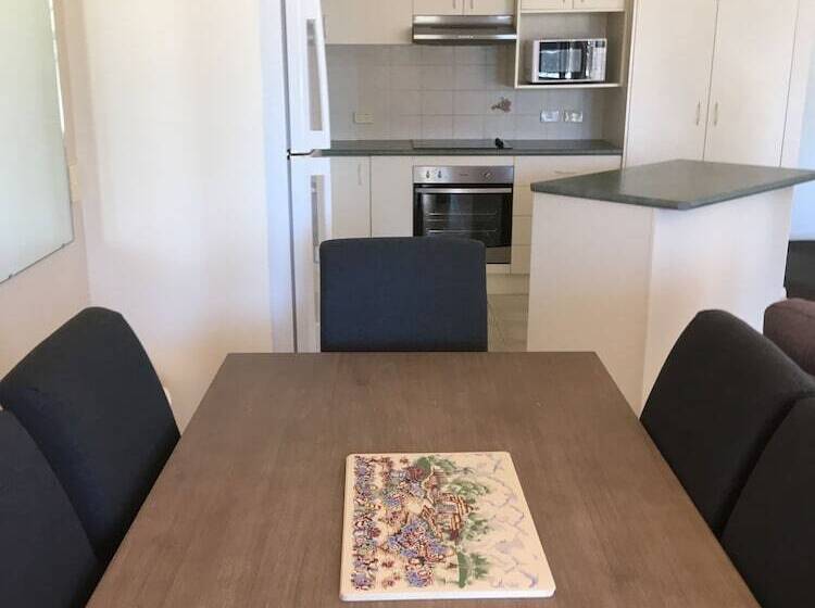 Апартаменты 1 Спальня, Town Beach Beachcomber Resort