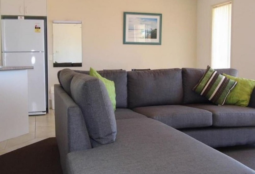 Апартаменты 1 Спальня, Town Beach Beachcomber Resort