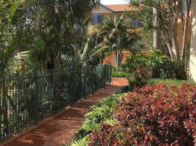 Апартаменты 1 Спальня, Town Beach Beachcomber Resort