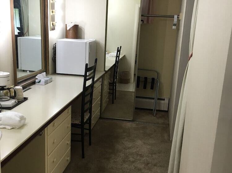 デラックスルーム, Weathervane Motel