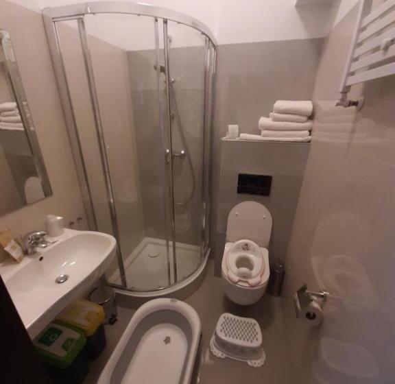 اتاق خانوادگی, Bast Wellness & Spa