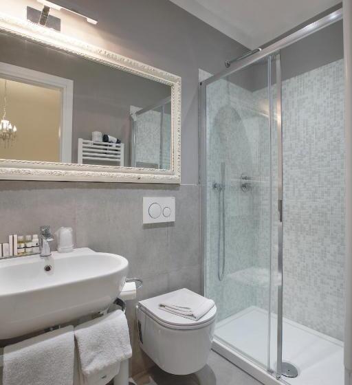 اتاق استاندارد سه نفره, Badia Fiorentina