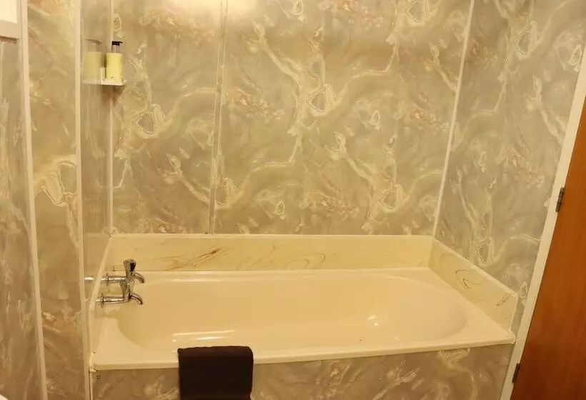 آپارتمان 2 خوابه, Beetham Park Motel