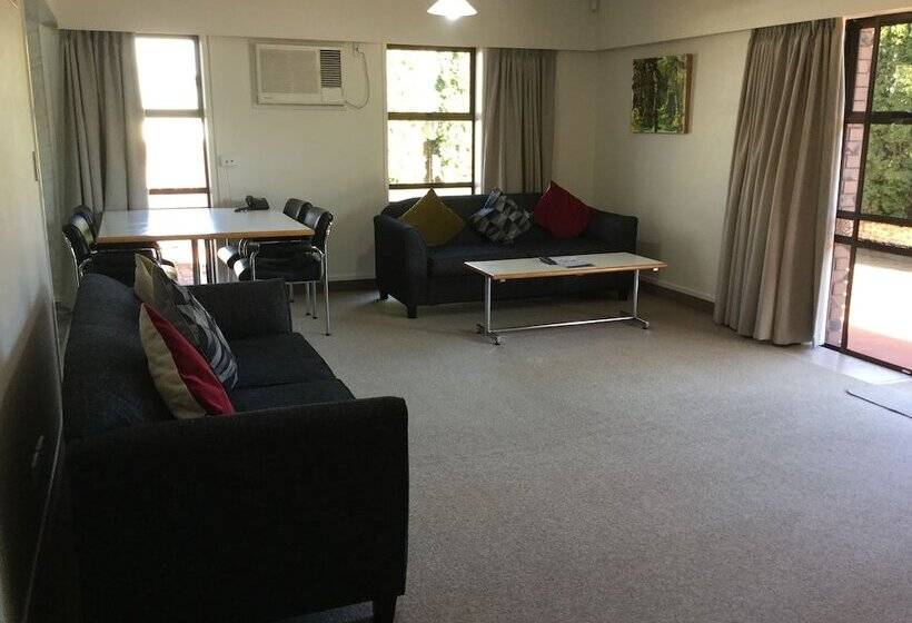 Апартаменты 2 Спальни, Beetham Park Motel