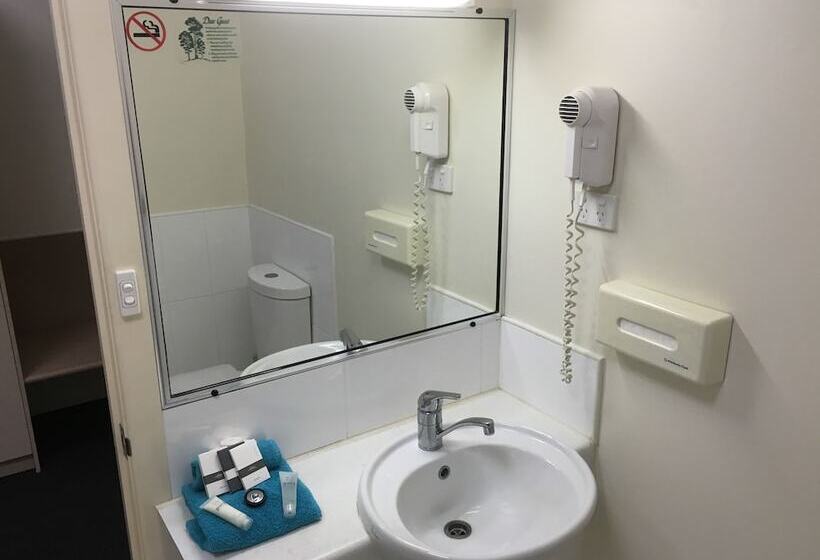 标准三人间, Bluewater Harbour Motel