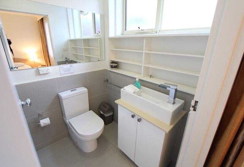 דירת חדר, Drummond Apartments Services