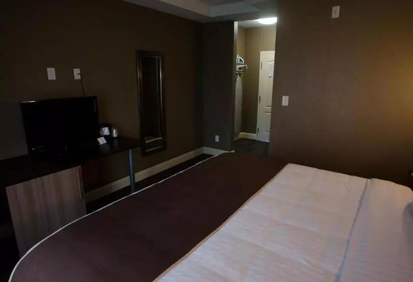 キングサイズベッドのスタンダードルーム, Aashram Hotel By Niagara River