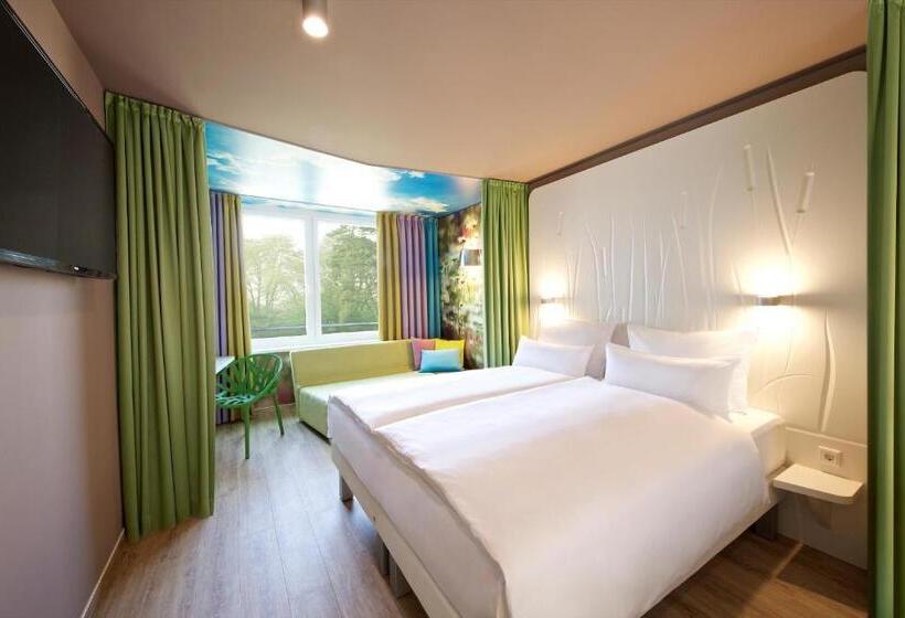 标准间, Aja Bad Saarow