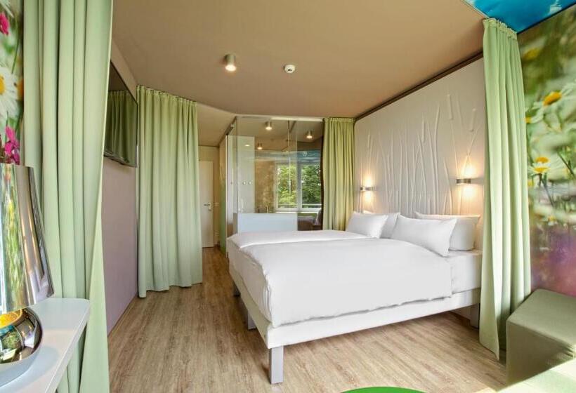 标准间, Aja Bad Saarow