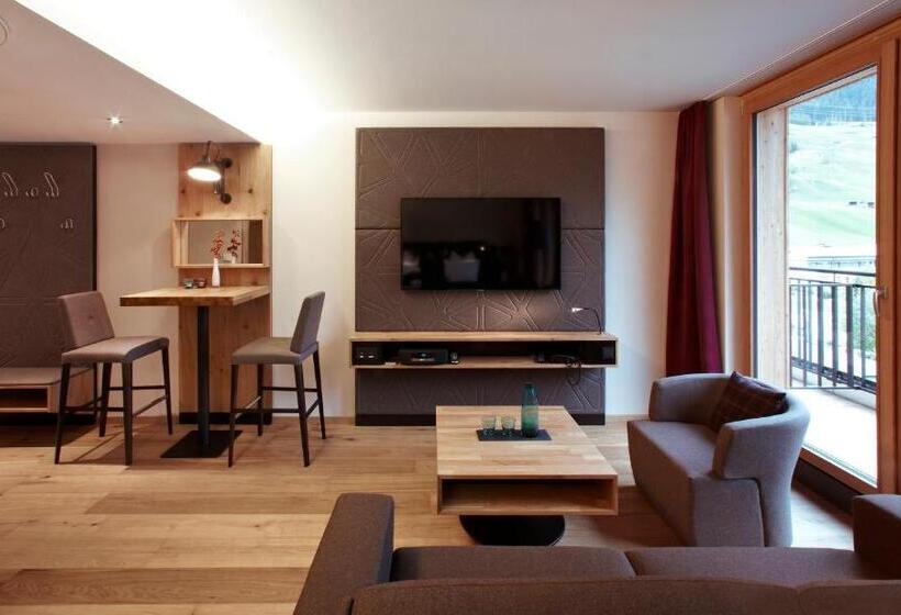 סוויטה, Anthony S Life&style