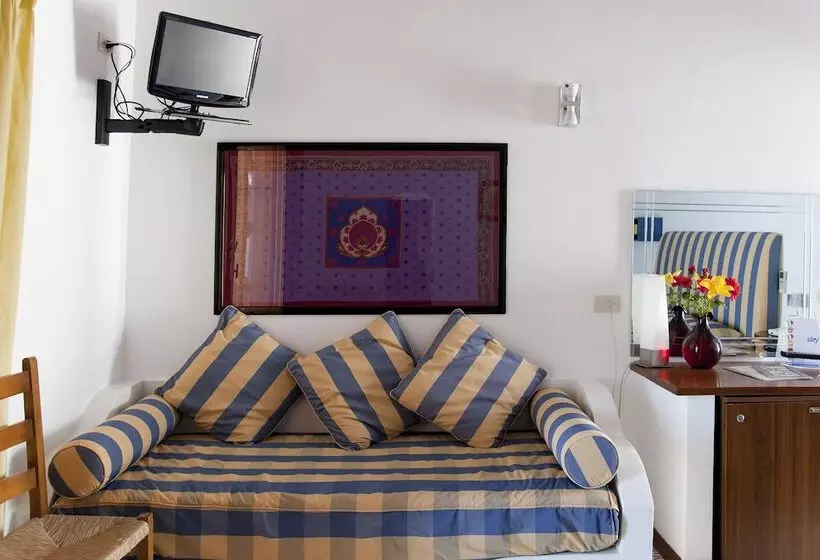 Triple Room Sea View, Cincotta
