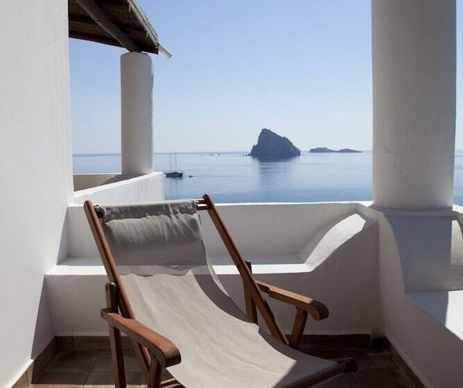 Triple Room Sea View, Cincotta