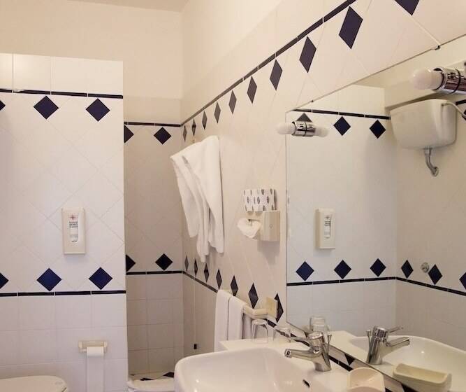 Triple Room Sea View, Cincotta