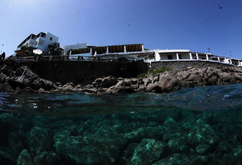 Triple Room Sea View, Cincotta