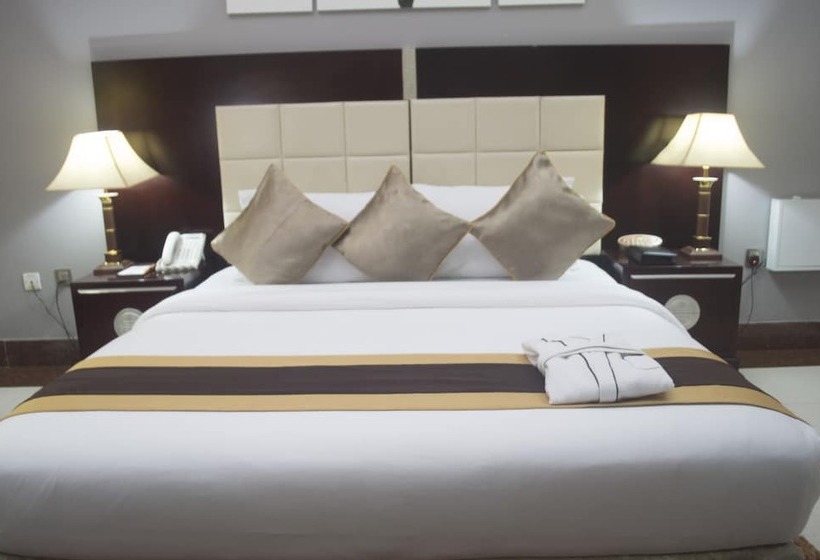 سوئیت پرزیدنت, Grandbee Suites