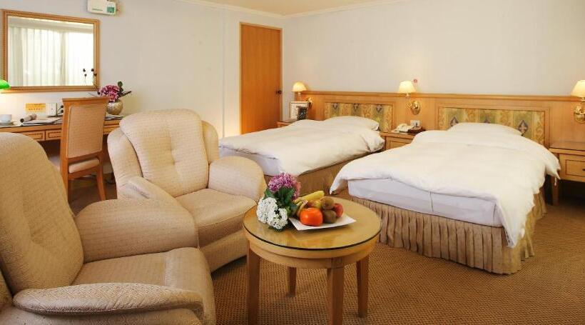 اتاق لوکس, Kingdom