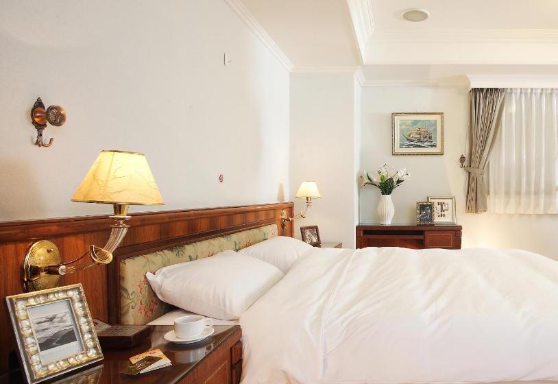 اتاق استاندارد, Kingdom