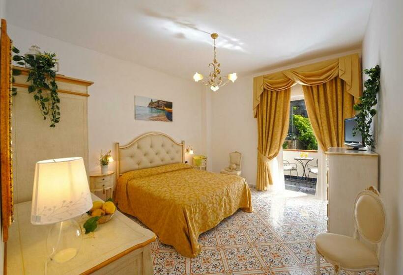 バルコニー付きスタンダードルーム, La Conchiglia