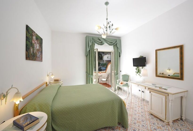 サイドオーシャンビューバルコニー付スタンダードルーム, La Conchiglia