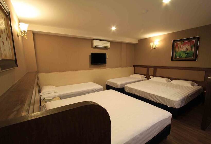 חדר משפחתי, Ming Paragon