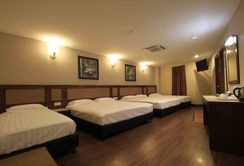 חדר משפחתי, Ming Paragon