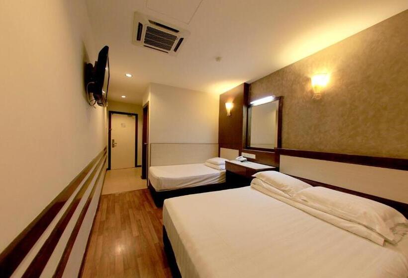 חדר סופריור לשלושה, Ming Paragon