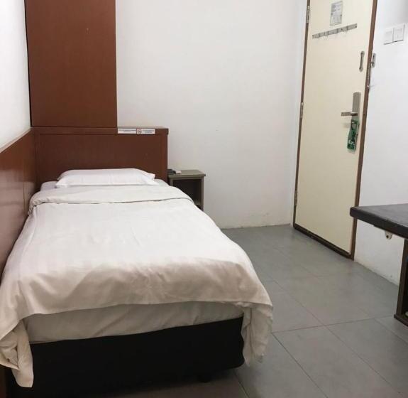 חדר אקונומי יחיד, Ming Paragon