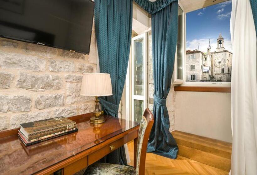 Habitació Deluxe amb Balcó, Judita Palace Heritage