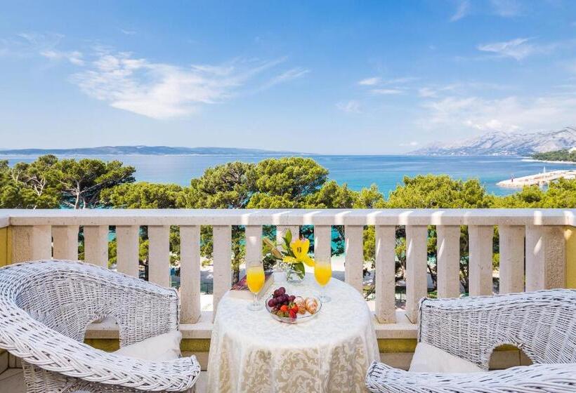 غرفة سوبيريور مطلّة علي البحر مزودة بشُرفة, Villa Bacchus