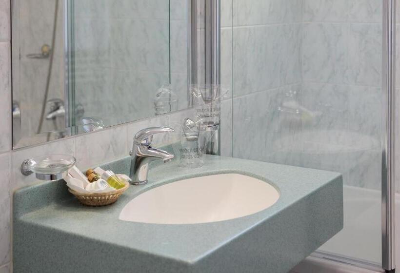 غرفة كومفورت إطلالة جانبية على البحر, Villa Bacchus