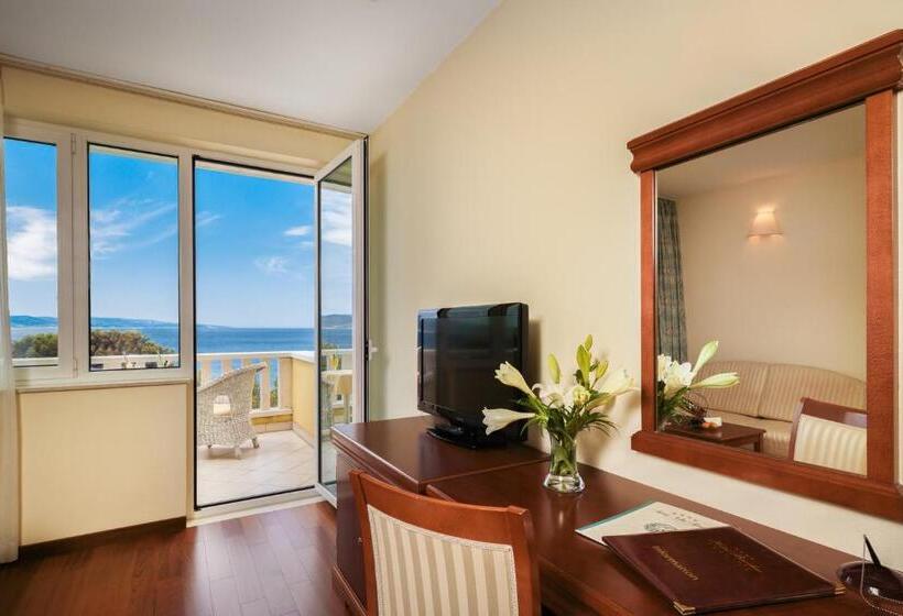 غرفة كومفورت مطلة علي البحر, Villa Bacchus