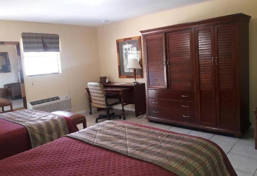 Habitació Quàdruple Clàssica, Alvin Extended Stay